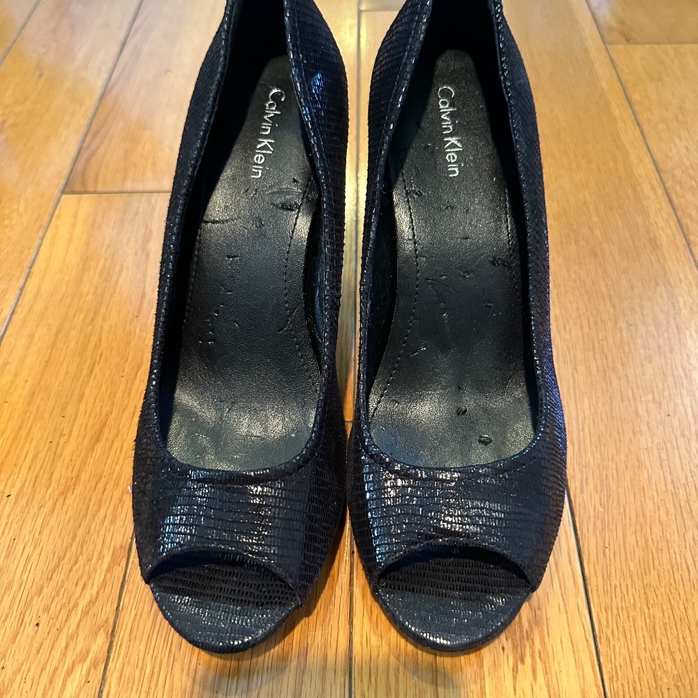 Calvin Klein Open Toed Size 7 Black Pumps